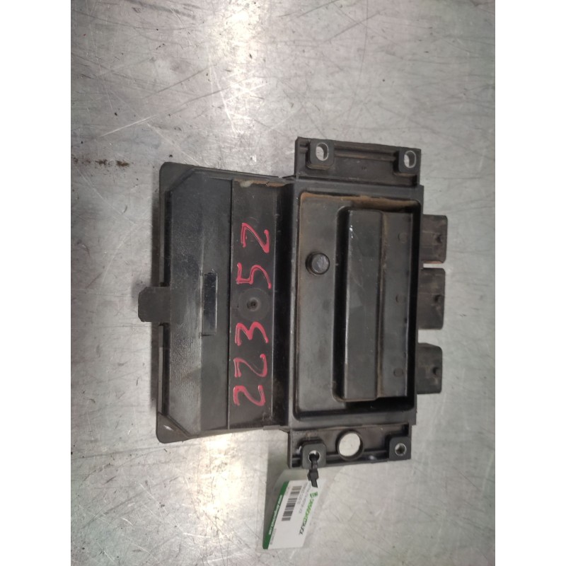 Recambio de centralita motor uce para renault clio iii dynamique referencia OEM IAM 8200399038  8200619409 - Plata 2