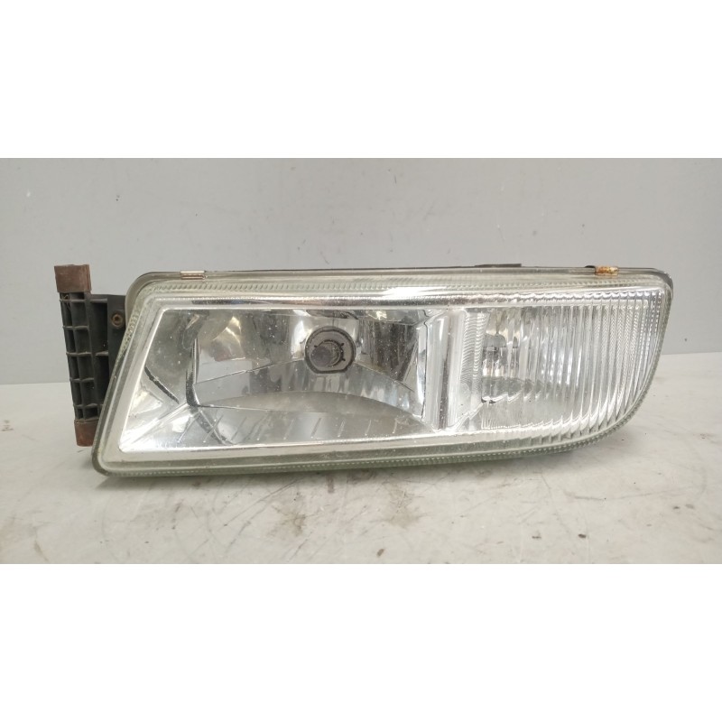 Recambio de faro antiniebla izquierdo para man tgs 18.xxx 12.4 diesel referencia OEM IAM   