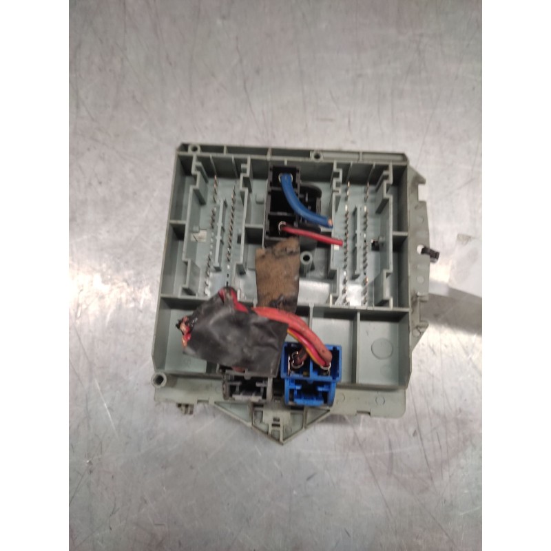 Recambio de caja reles / fusibles para nissan primera (p11) 2.0 td referencia OEM IAM A223 - Plata 2