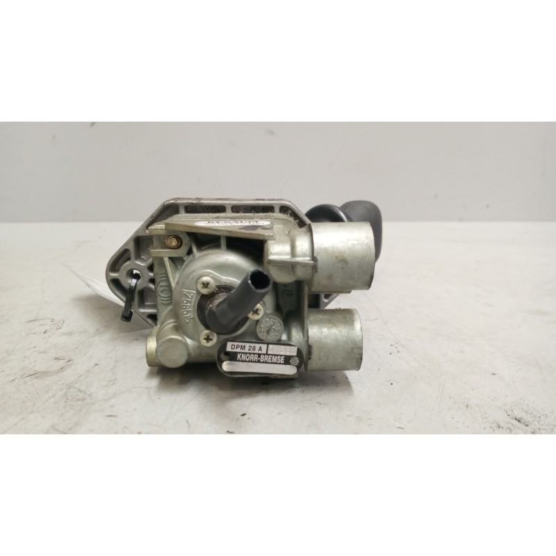 Recambio de palanca freno de mano para renault hr 420.18/26 premium 01  11.1 diesel referencia OEM IAM 5010422400  DPM28A - Blanco 4