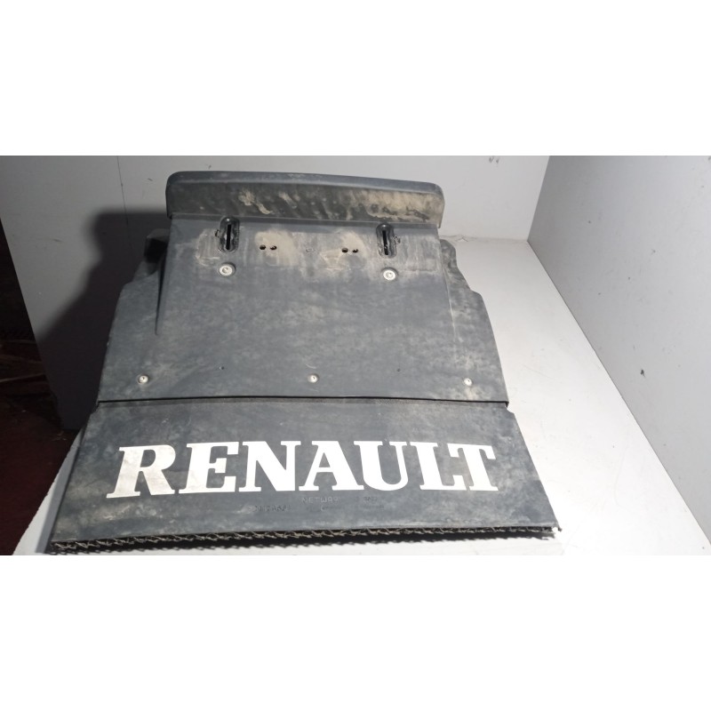 Recambio de guardabarros trasero derecho para renault magnum ab 2005 12.8 diesel referencia OEM IAM   