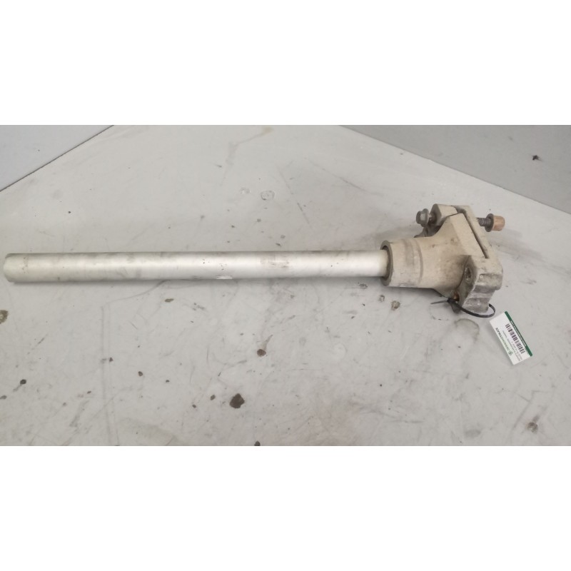 Recambio de soporte guardabarros trasero para volvo fh 12 2002  12.1 diesel (d12d460) referencia OEM IAM   