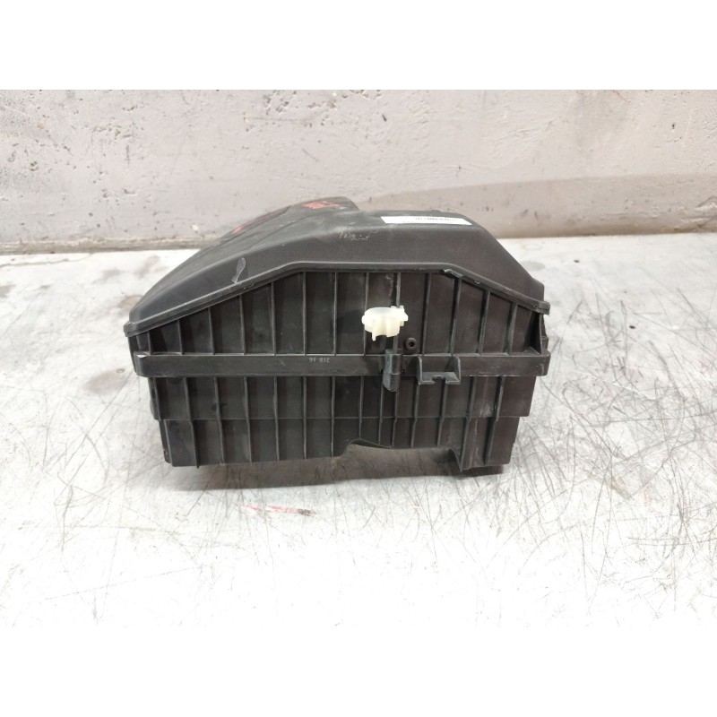Recambio de filtro aire para dacia sandero ii (b8_) 1.2 referencia OEM IAM h8200341099 - Blanco 4