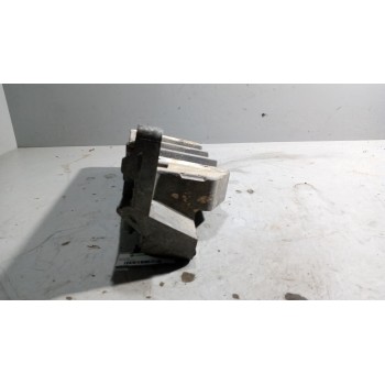Recambio de soporte para volvo fm xxx 12.8 diesel referencia OEM IAM 84220617  SOPORTE PELDAÑO DERECHO