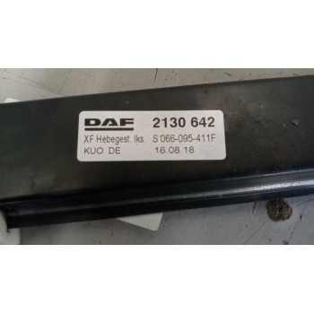 Recambio de elevalunas delantero izquierdo para daf serie xf105.xxx 12.9 diesel referencia OEM IAM   
