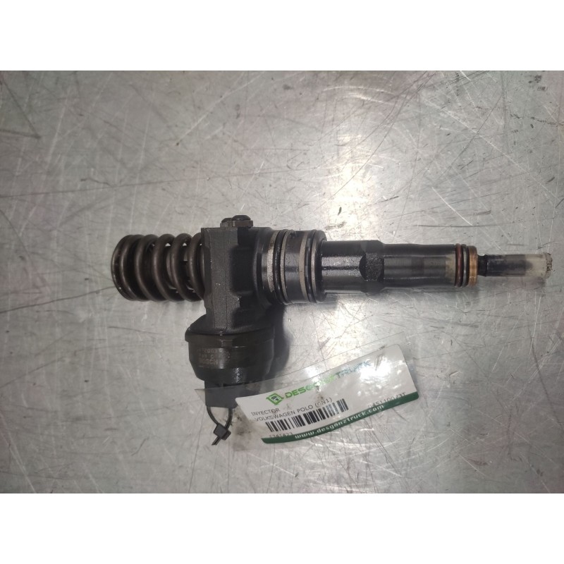 Recambio de inyector para volkswagen polo (9n1) gt referencia OEM IAM 045130073T  2 PINS