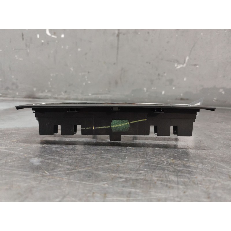 Recambio de moldura climatizacion para seat leon (5f1) 1.6 tdi referencia OEM IAM 5F0858060E 5F0858080G - Rojo 2