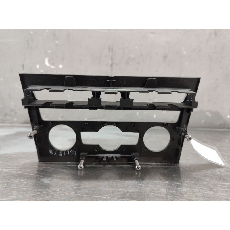 Recambio de moldura climatizacion para seat leon (5f1) 1.6 tdi referencia OEM IAM 5F0858060E 5F0858080G - Rojo 3