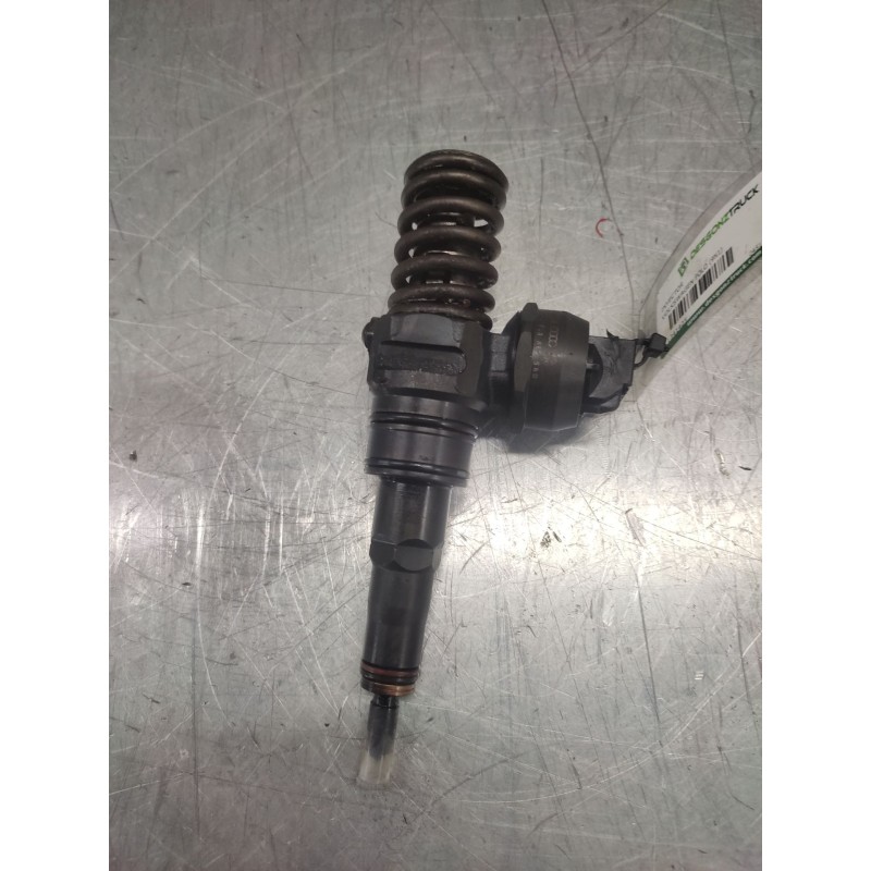 Recambio de inyector para volkswagen polo (9n1) gt referencia OEM IAM 045130073T  2 PINS