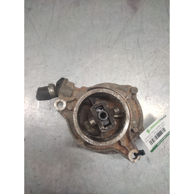 Recambio de depresor freno / bomba vacio para bmw serie 1 berlina (e81/e87) 2.0 16v diesel cat referencia OEM IAM 11667791232 - Negro 2