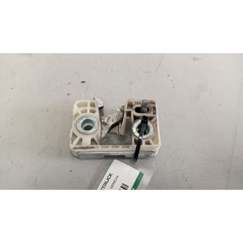 Recambio de cerradura puerta delantera derecha para daf serie xf105.xxx 12.9 diesel referencia OEM IAM   