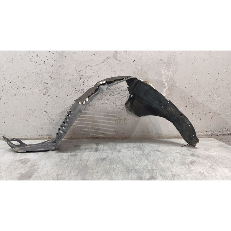 Recambio de paso rueda delantero izquierdo para mazda 6 berlina (gg) 2.0 crtd 143 active (4-ptas.) referencia OEM IAM GJ6A - Gris