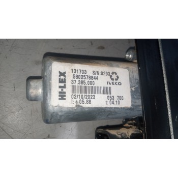 Recambio de elevalunas delantero derecho para iveco daily vi furgoneta 33s16, 35s16, 35c16, 40c16, 50c16 referencia OEM IAM   