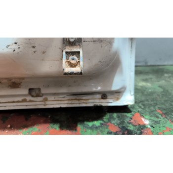 Recambio de puerta trasera derecha para iveco daily vi furgoneta 33s16, 35s16, 35c16, 40c16, 50c16 referencia OEM IAM   