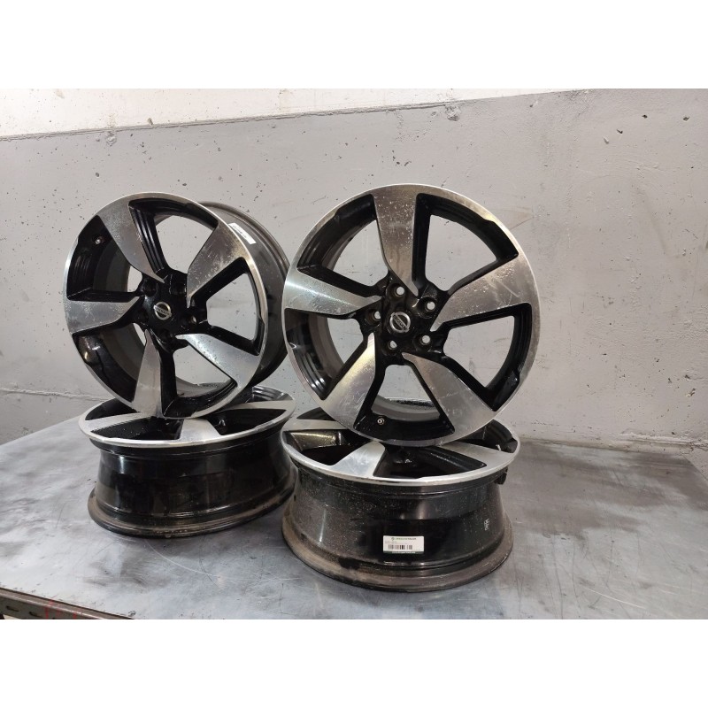 Recambio de juego llantas para nissan qashqai ii (j11, j11_) 1.5 dci referencia OEM IAM D0C004EA8A R18 - Blanco 2