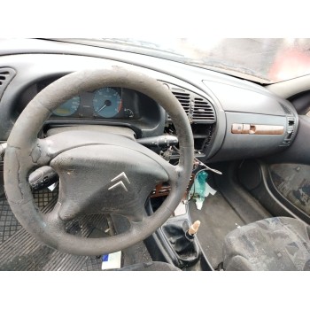 citroën xsara berlina del año 2003