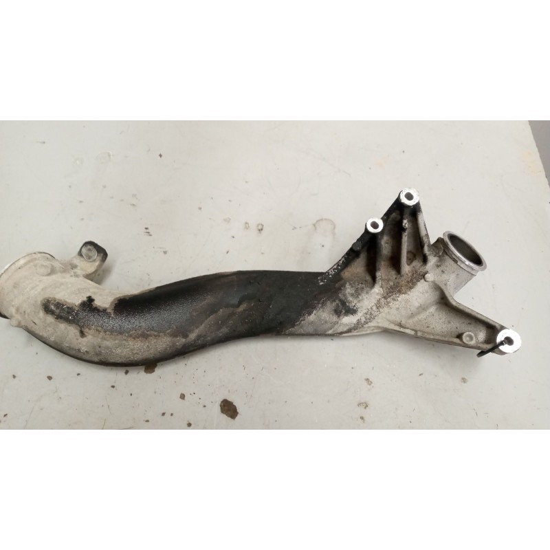 Recambio de tubo admision para renault serie t 10.8 diesel referencia OEM IAM 21646919 - Blanco 2
