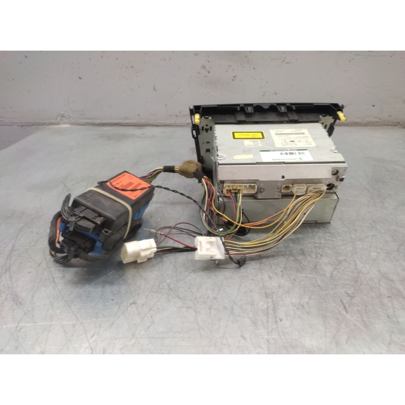 Recambio de sistema audio / radio cd para toyota rav 4 (a3) luna referencia OEM IAM 8612042220 - Plata 2