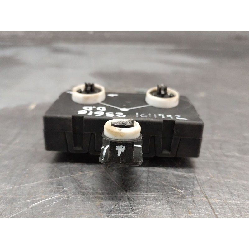 Recambio de centralita cierre para seat leon (5f1) 1.6 tdi referencia OEM IAM 5Q4959592C - Rojo 2