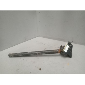 Recambio de soporte guardabarros trasero para renault magnum ab diesel referencia OEM IAM   