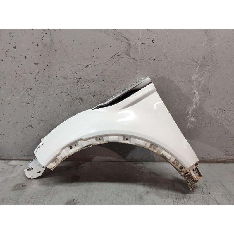 Recambio de aleta delantera izquierda para land rover range rover evoque (l538) 2.0 d referencia OEM IAM   