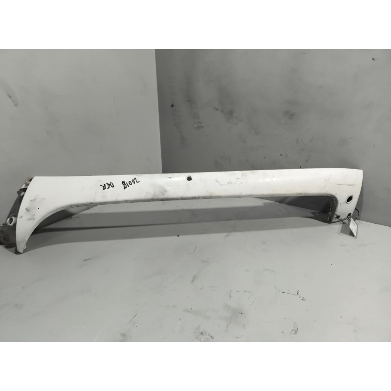 Recambio de moldura luna delantera para iveco stralis (as) 11.1 diesel referencia OEM IAM 5801563901 581563890 