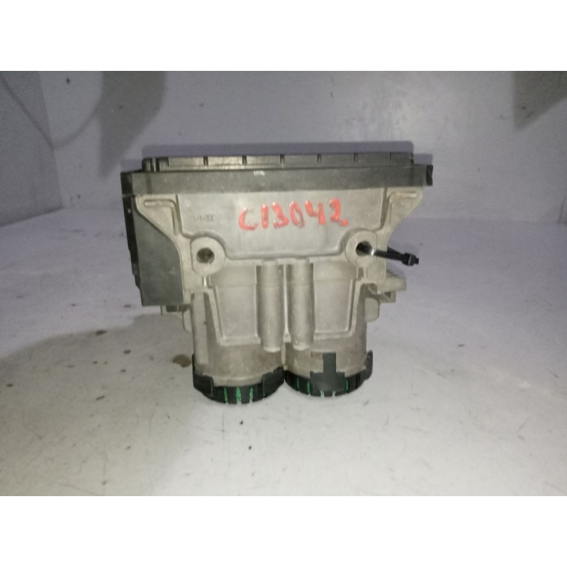 Recambio de valvula aire para scania serie p/g/r (l-clase) 12.7 diesel referencia OEM IAM 1879280 VALVULA EBS MODULADOR DE EJE K - Blanco 4