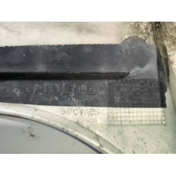 Recambio de moldura luna delantera para iveco stralis (as) 11.1 diesel referencia OEM IAM 5801563901 581563890 