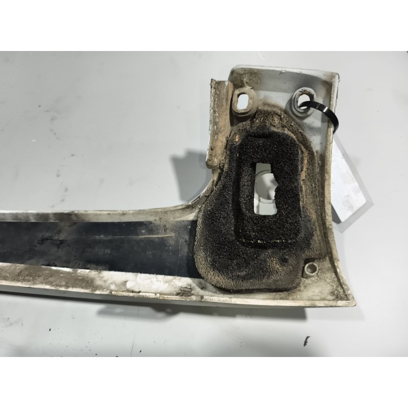 Recambio de moldura luna delantera para iveco stralis (as) 11.1 diesel referencia OEM IAM 5801563901 581563890 - Blanco 6