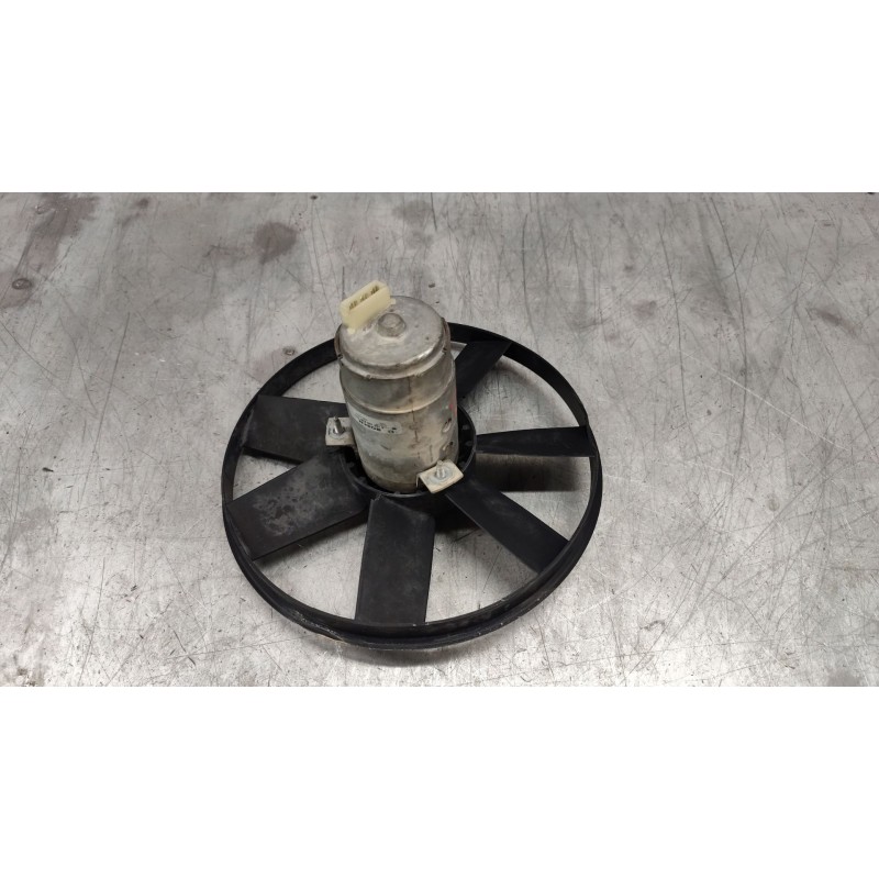 Recambio de electroventilador para volkswagen golf iii (1h1) 1.6 referencia OEM IAM 0130109239  3PINES 3