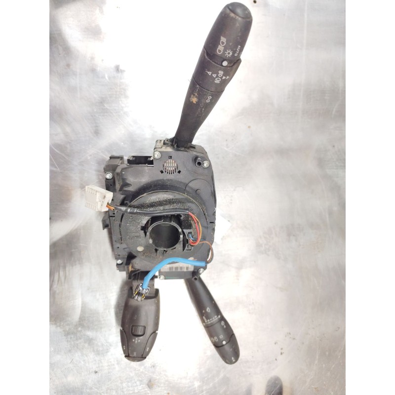 Recambio de mando multifuncion para peugeot 207 1.4 16v vti referencia OEM IAM 96657274XT - Plata 2