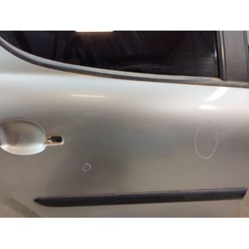 Recambio de puerta trasera derecha para peugeot 207 1.4 16v vti referencia OEM IAM   