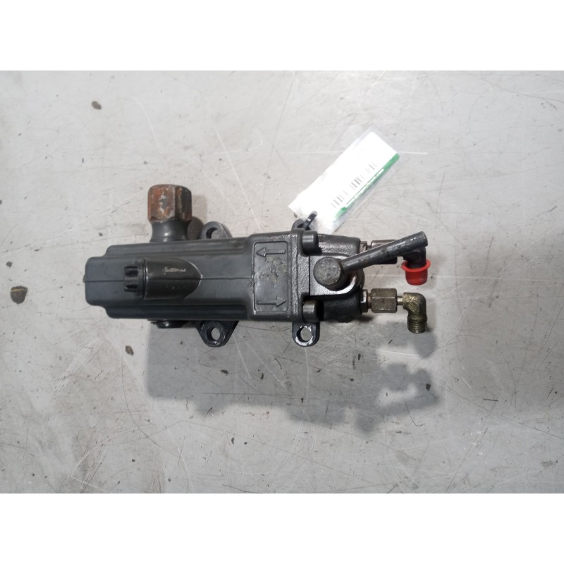 Recambio de bomba elevacion cabina para mercedes trucks econic referencia OEM IAM 0015530001  