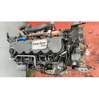 Recambio de motor completo para iveco andecar iv 3 referencia OEM IAM F4AE0681B  
