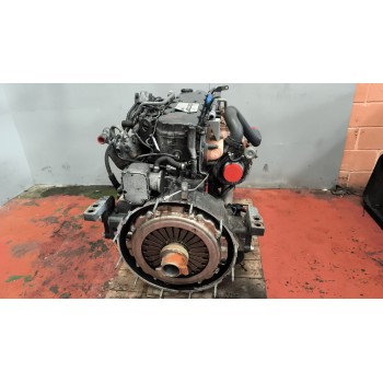 Recambio de motor completo para iveco andecar iv 3 referencia OEM IAM F4AE0681B  