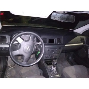 opel vectra c berlina del año 2003