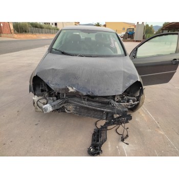 volkswagen golf v berlina (1k1) del año 2005