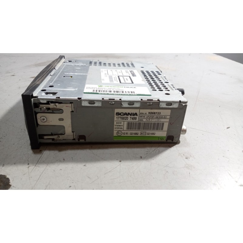 Recambio de sistema audio / radio cd para scania serie p/g/r (c-clase) 12.7 diesel referencia OEM IAM 1776820 6