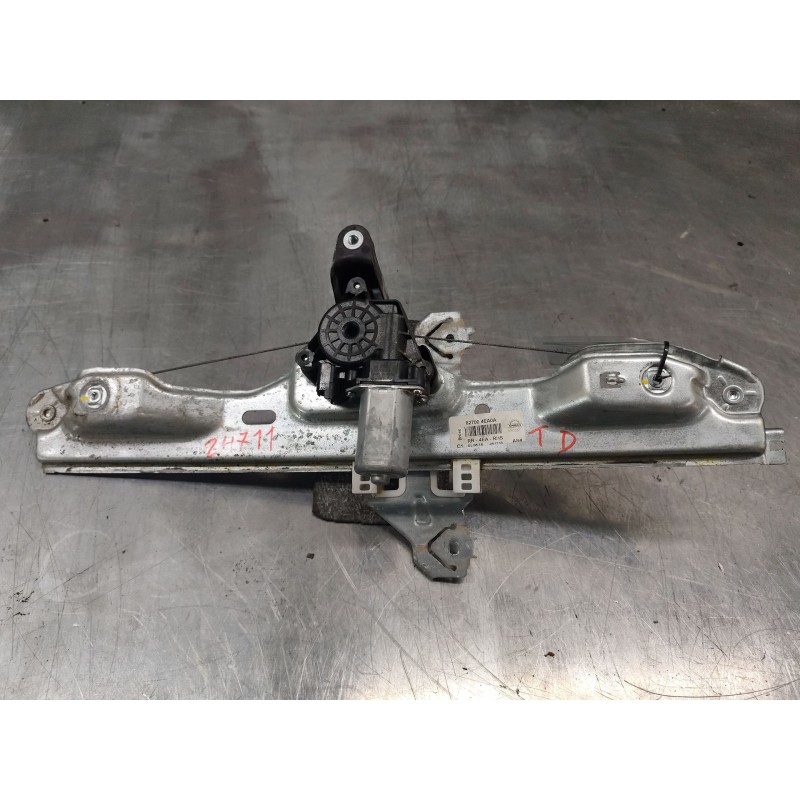 Recambio de elevalunas trasero derecho para nissan qashqai ii (j11, j11_) 1.5 dci referencia OEM IAM 827004EA0A  