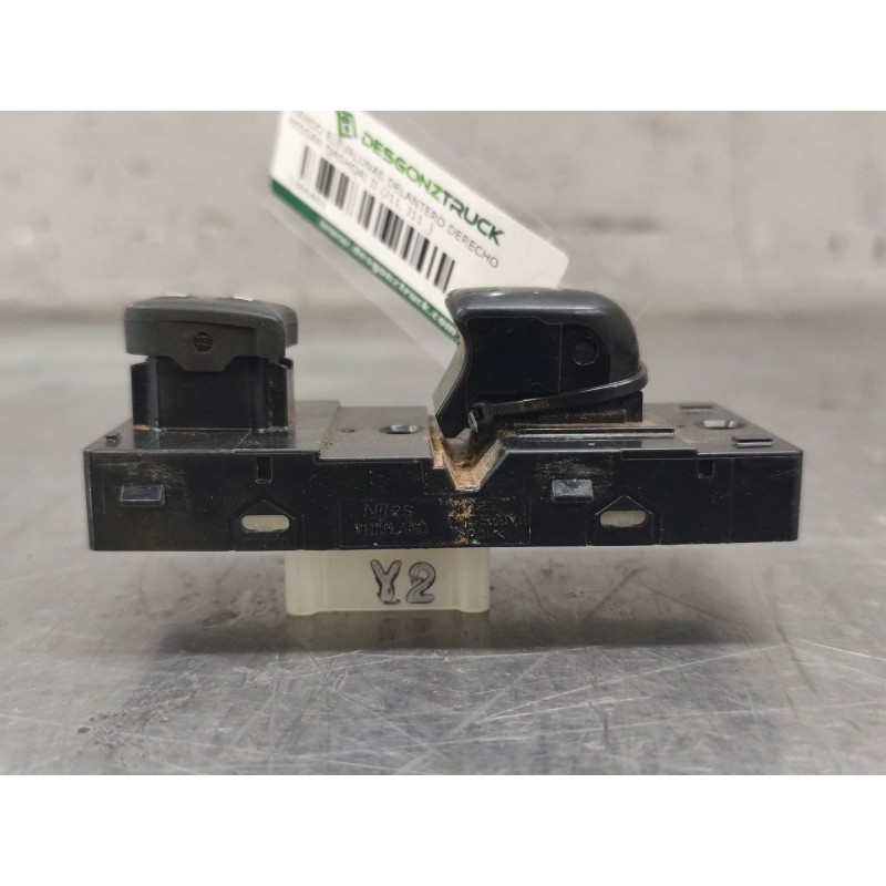 Recambio de mando elevalunas delantero derecho para nissan qashqai ii (j11, j11_) 1.5 dci referencia OEM IAM   