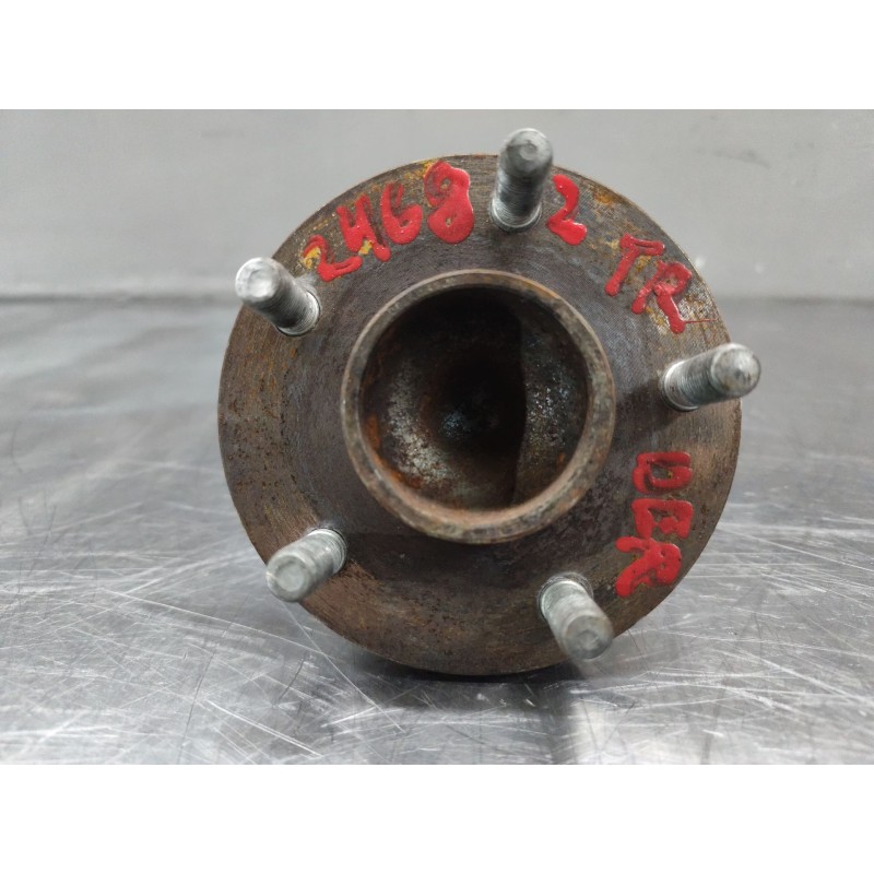 Recambio de buje trasero derecho para ford focus c-max (cap) ambiente (d) referencia OEM IAM 3M512C299R  