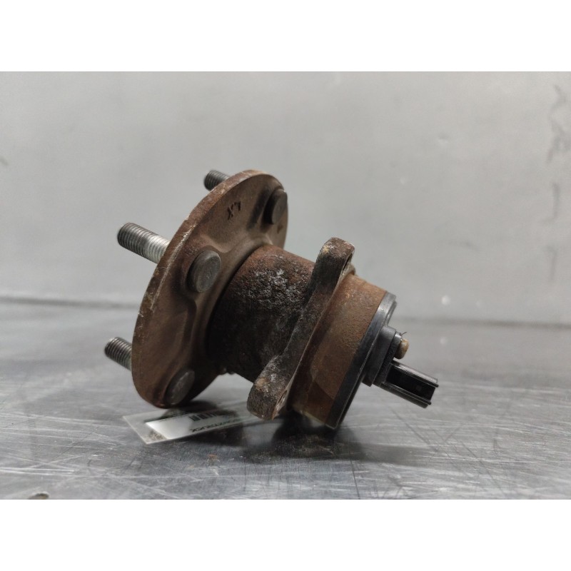 Recambio de buje trasero derecho para ford focus c-max (cap) ambiente (d) referencia OEM IAM 3M512C299R - Plata 3