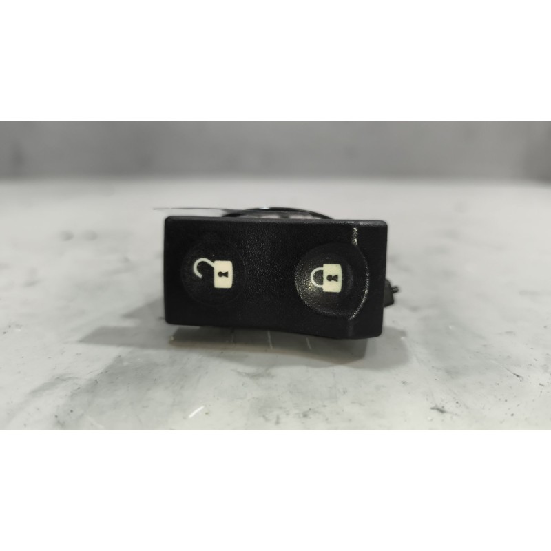 Recambio de interruptor para renault magnum ab diesel referencia OEM IAM 5010589024  