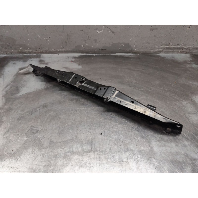 Recambio de refuerzo paragolpes trasero para toyota auris (_e18_) 1.8 hybrid (zwe186_) referencia OEM IAM   