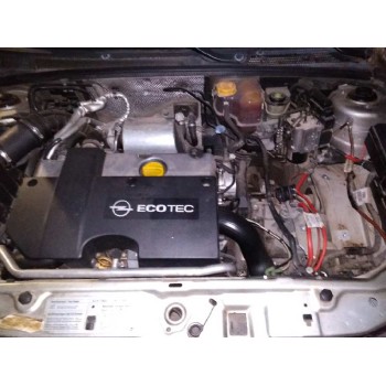 opel vectra c berlina del año 2003