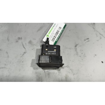 Recambio de mando elevalunas delantero derecho para renault magnum ab diesel referencia OEM IAM   