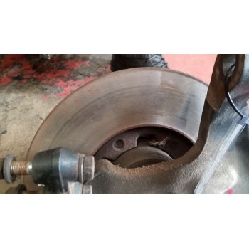 Recambio de buje delantero para renault maxity referencia OEM IAM 40204ma50a  