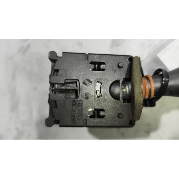 Recambio de mando intermitentes para renault magnum ab diesel referencia OEM IAM 5010589561  