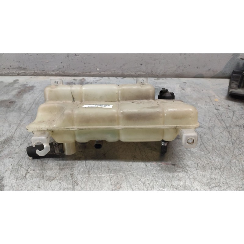 Recambio de deposito expansion para iveco daily iv caja/chasis 35c12, 35s12 referencia OEM IAM - Blanco 4