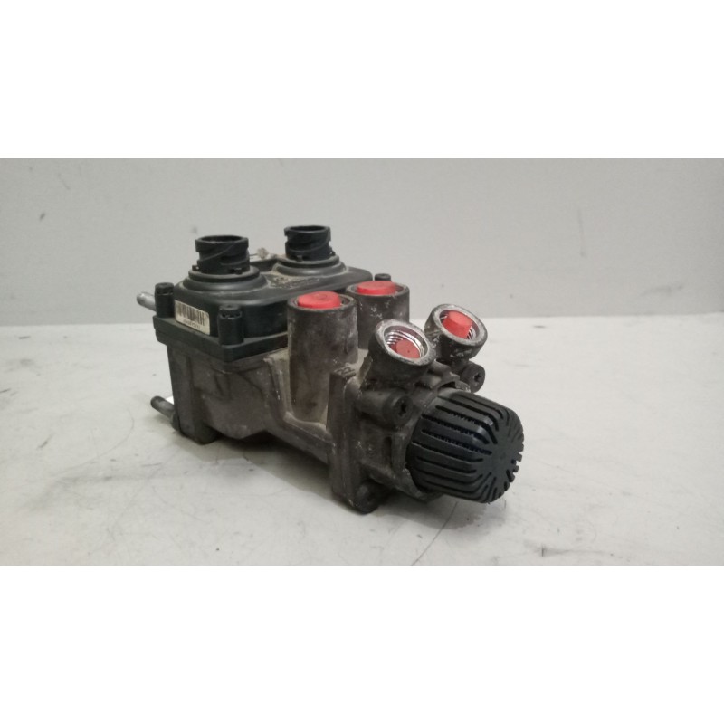 Recambio de valvula aire para daf serie xf105.460 12.9 diesel referencia OEM IAM 1677510  480030040 - Rojo 2